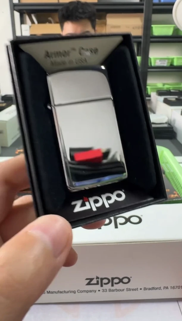 Zippo1606盔甲纤巧光板