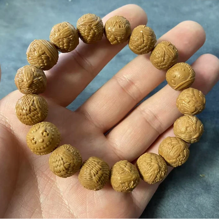 猴头雕刻LABUBU拉布布 1.4左右尺寸手串