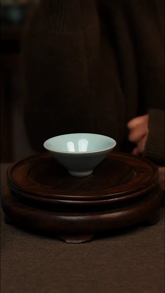 瓷片天青色斗笠杯60ml微瑕不带礼盒