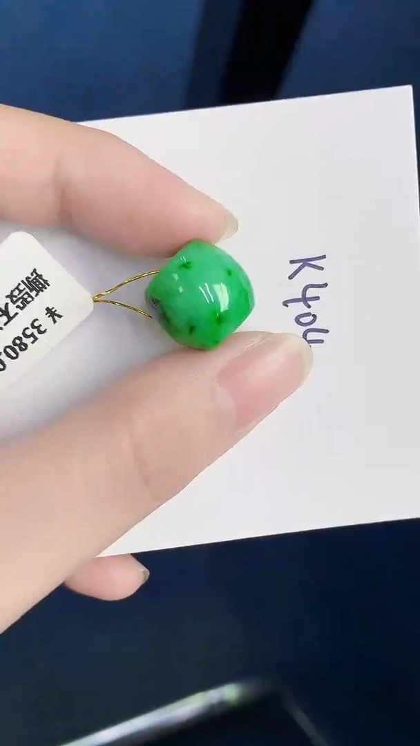 颈饰未镶嵌翡翠天然翡翠缅甸A货