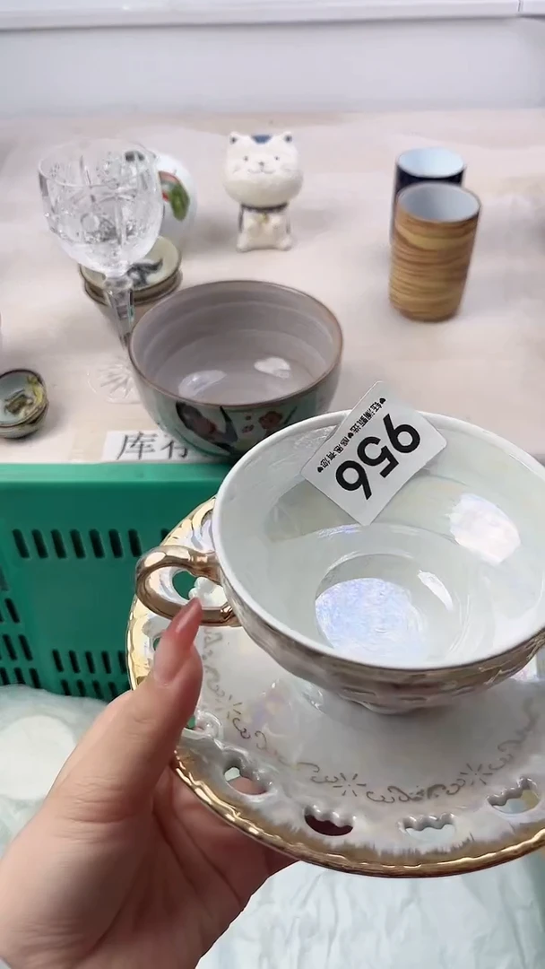 瓷片如****飞956，，，，，，，，