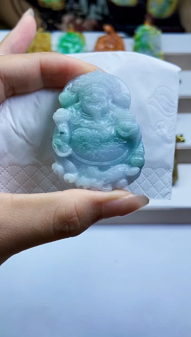 颈饰未镶嵌翡翠翡翠A货