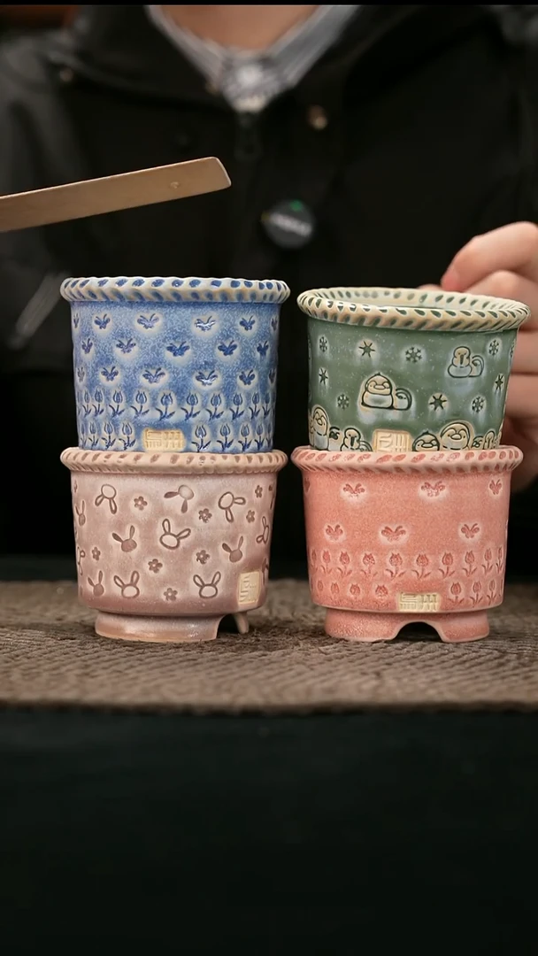 D-01-04-235花盆口径7混发一个