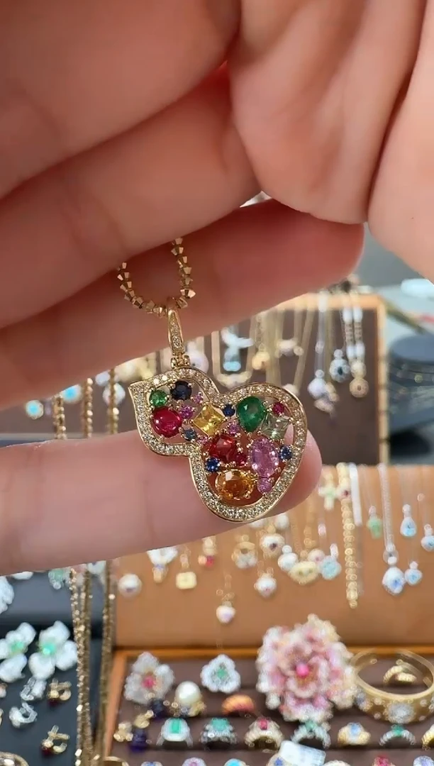 18K金镶嵌吊坠(不含链)祖母绿吊坠