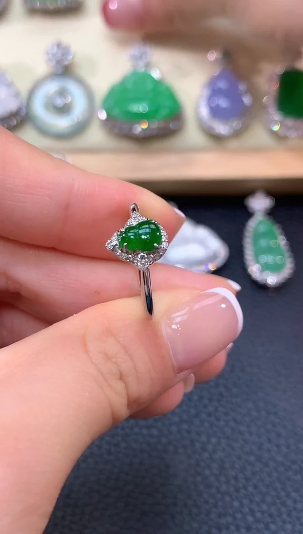 18K金镶嵌戒指翡翠夏日珠宝A23