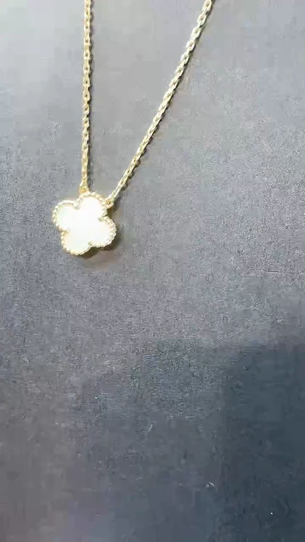 18K金镶嵌贝壳（贝母）项链白色单花项链