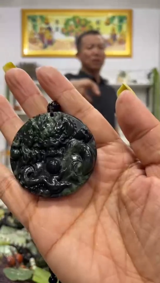 未镶嵌岫玉挂件