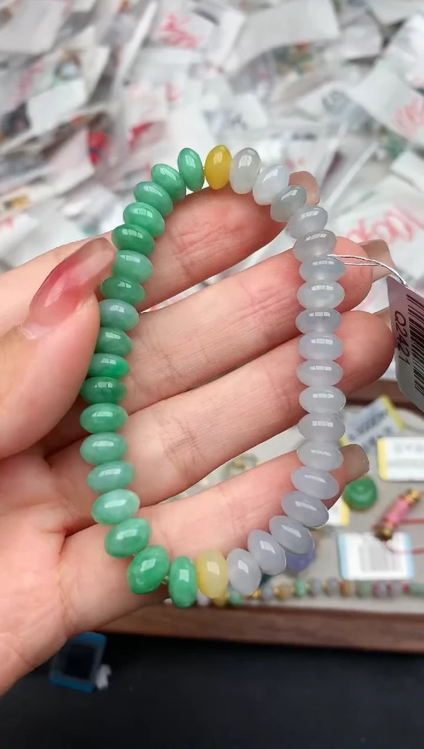 未镶嵌挂件翡翠1