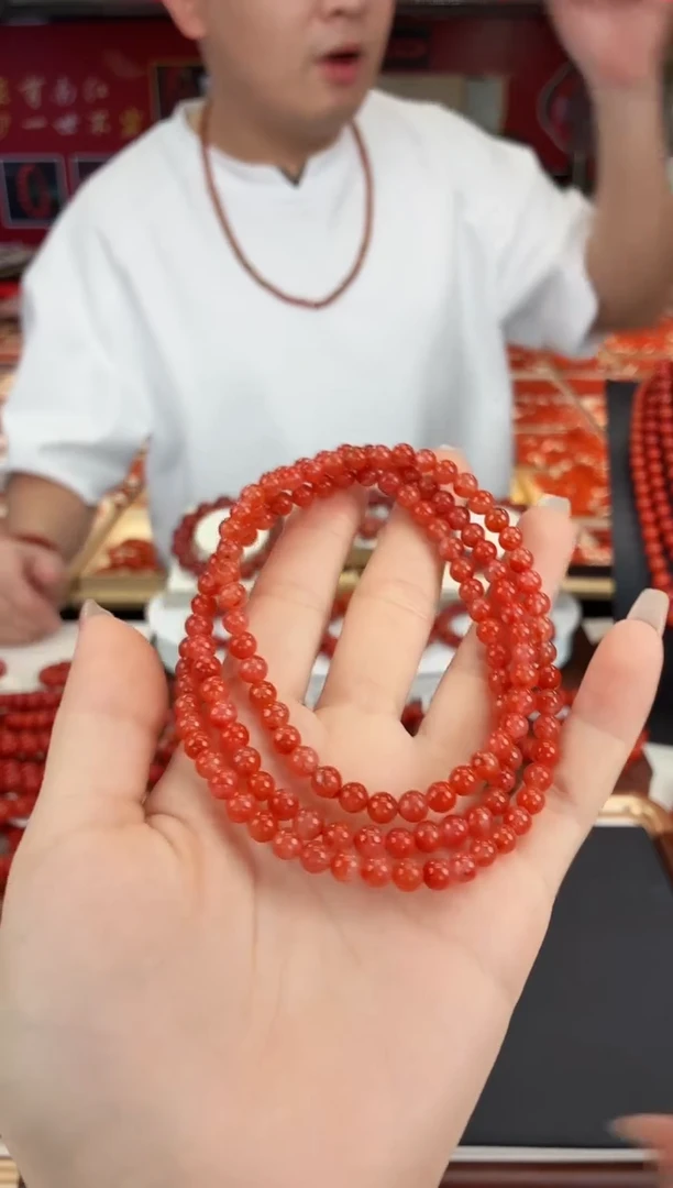南红玛瑙冰飘多圈5+未镶嵌一个/条