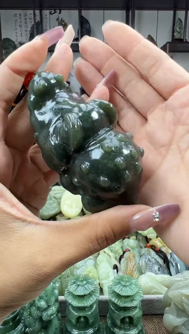 未镶嵌和田玉把件1