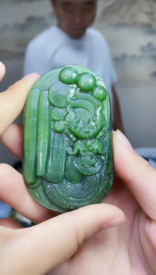 和田玉未镶嵌颈饰1