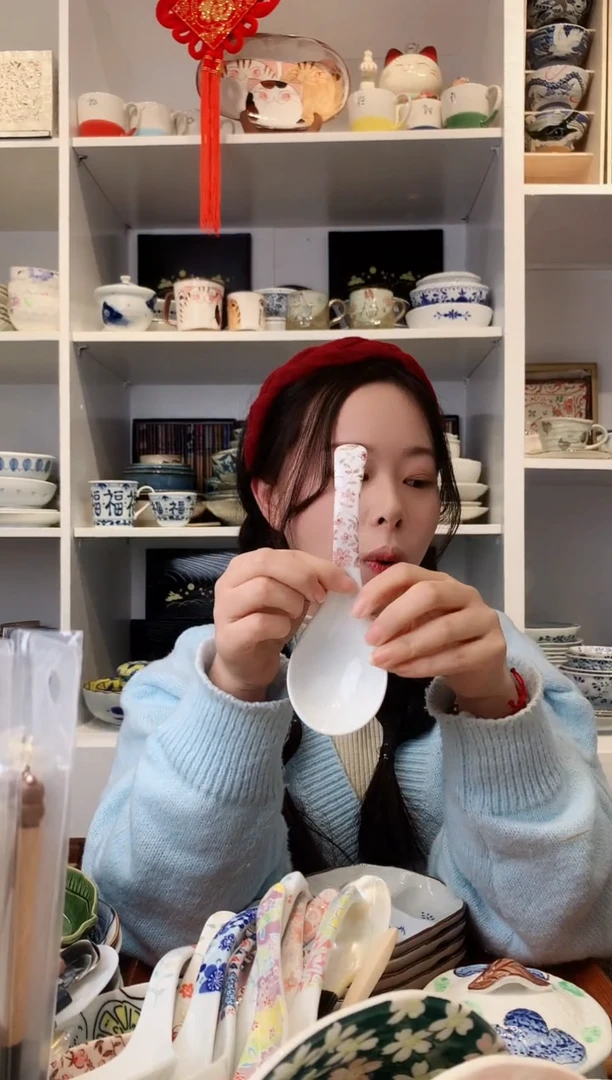 【闪购商品】钛合金日本进口小碎花大勺子