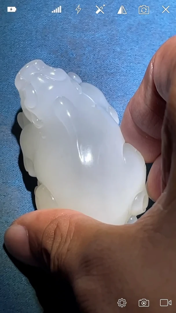 未镶嵌和田玉把件QZ   貔貅