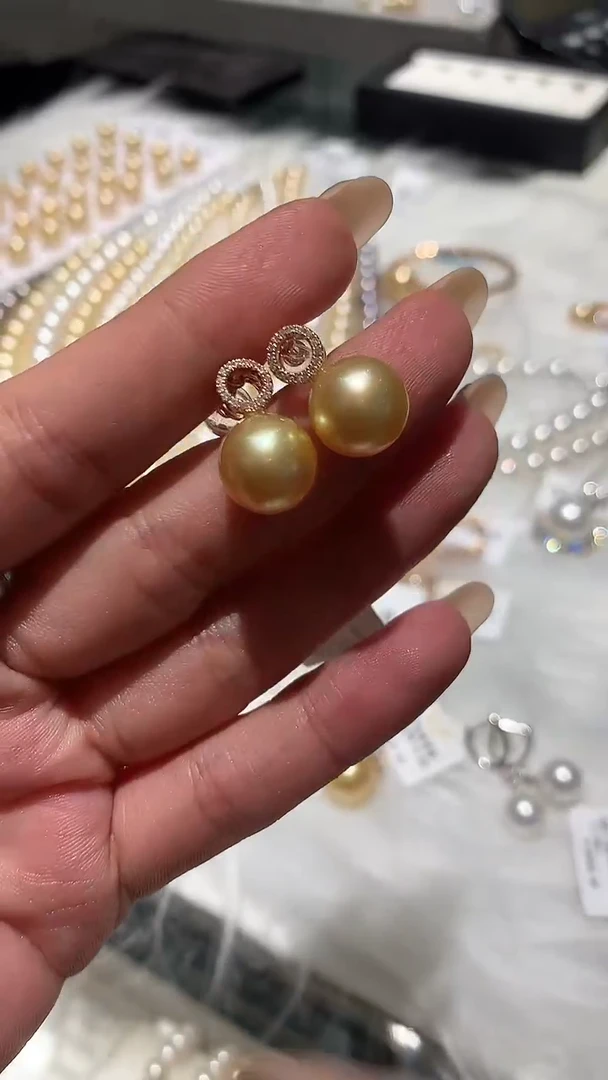 18K金镶嵌耳饰海水珍珠A372|5500