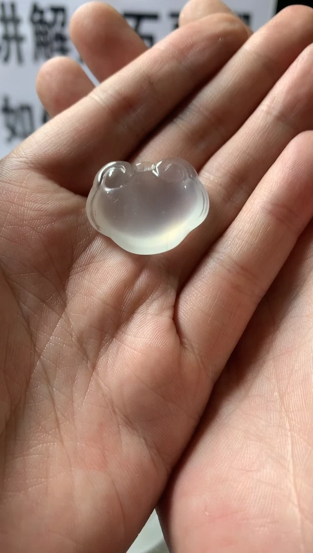 【闪购商品】石英质玉（金丝玉）颈饰未镶嵌宝石光