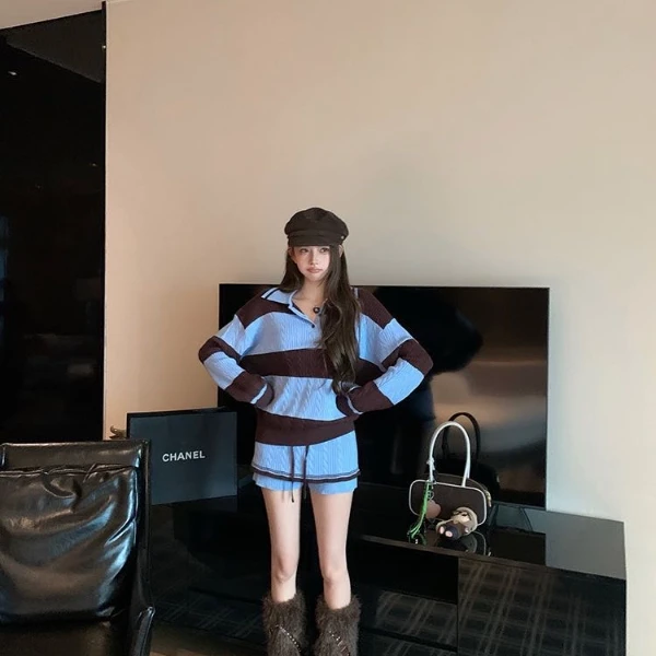 2025夏季新款时尚打底上衣短款气质显瘦性感辣妹外穿洋气休闲百搭