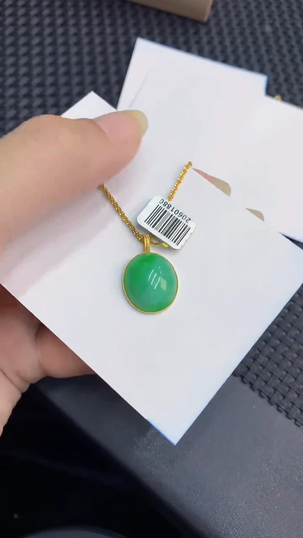 【闪购商品】翡翠颈饰18K金镶嵌            8