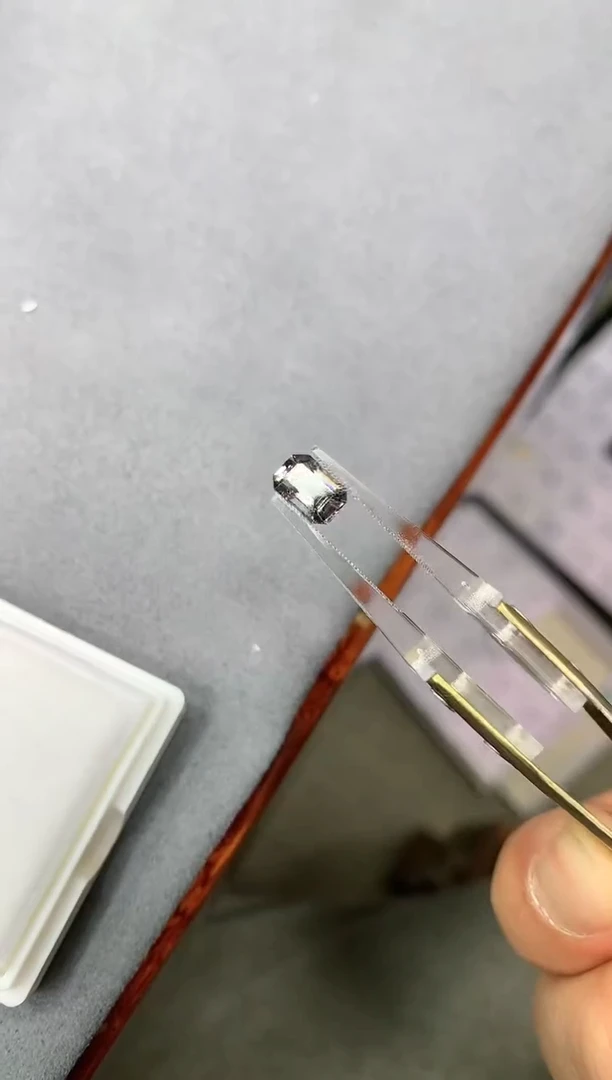 【闪购商品】尖晶石裸石未镶嵌1.3ct 21