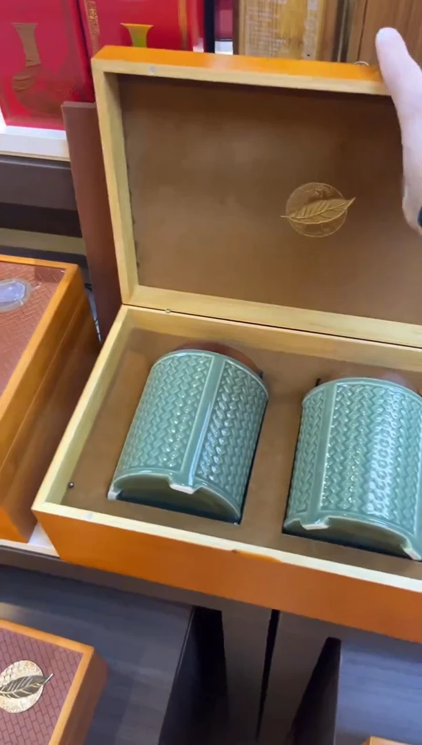 一叶成茗竹盒双陶瓷罐装8套