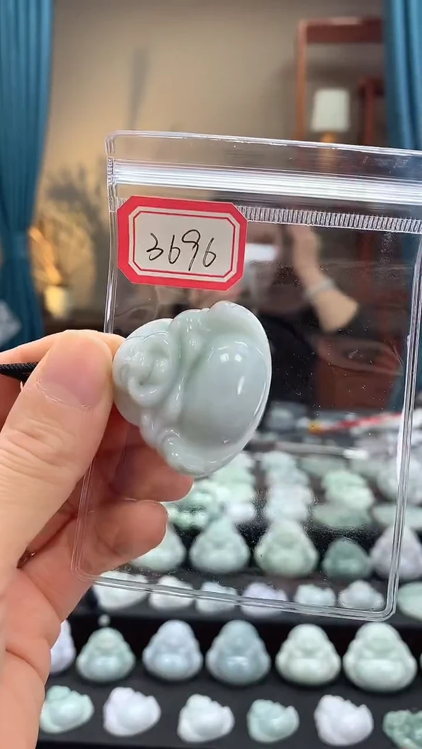 颈饰未镶嵌翡翠佛公3696
