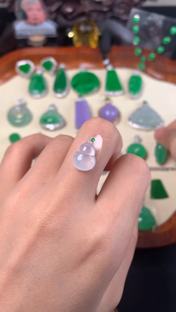 定制翡翠未镶嵌裸石（定制镶嵌）