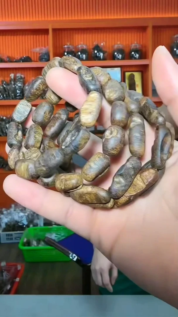 沉香手串23号瘤疤多样性发一