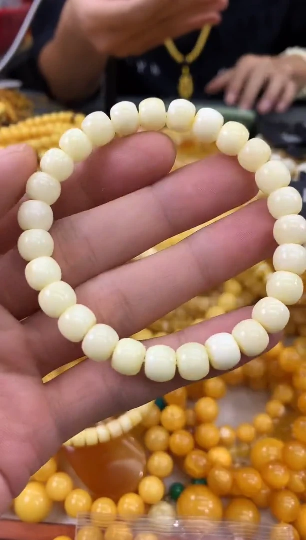 未镶嵌蜜蜡裸石手串