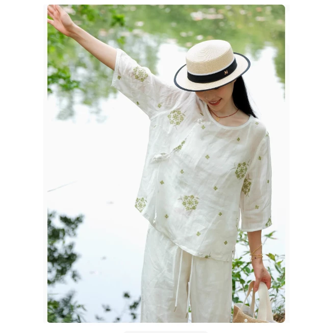 2025夏季新款高级感刺绣阔太太气质上衣女透气宽松圆领五分袖小衫