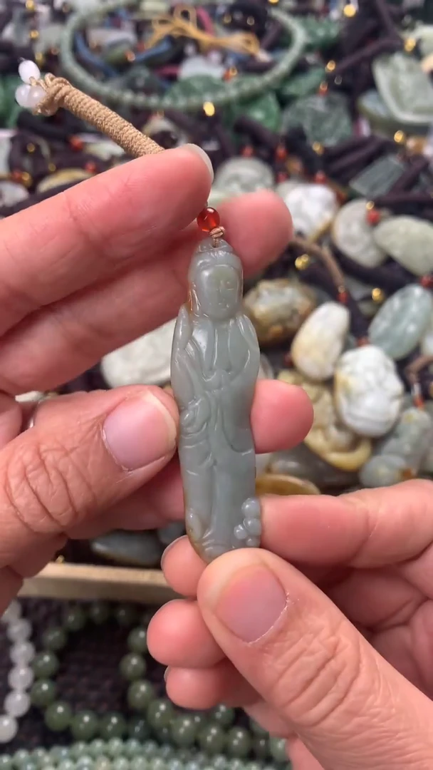 【闪购商品】和田玉颈饰未镶嵌多样性发货没有证书拍一发一有瑕