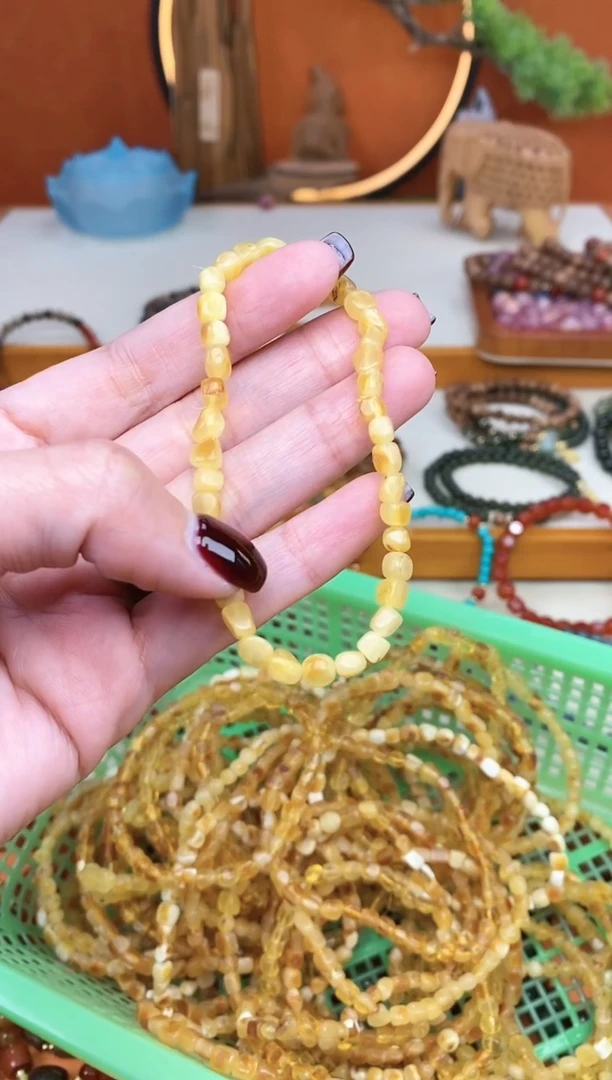 【闪购商品】蜜蜡手链未镶嵌单圈蜜蜡随型手串