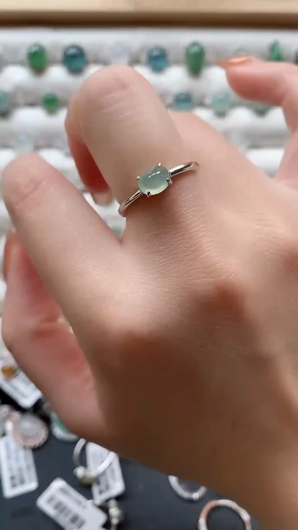 【闪购商品】翡翠戒指银S925镶嵌一物一证一礼盒