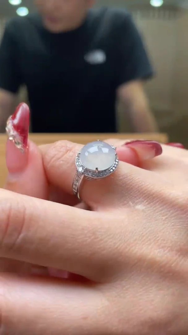 【闪购商品】翡翠颈饰未镶嵌      *20