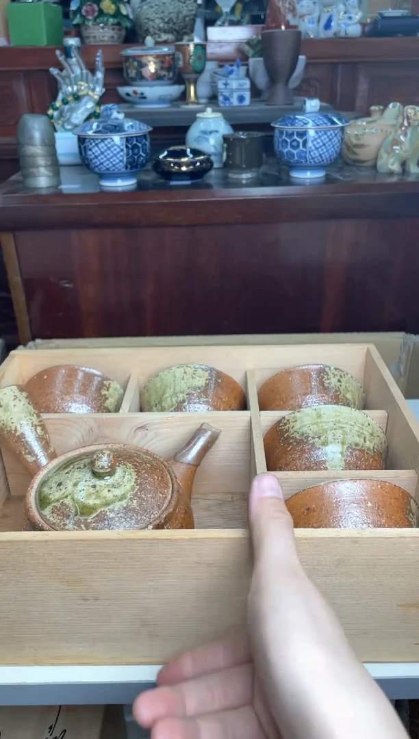 189号有一只杯子一点沁色