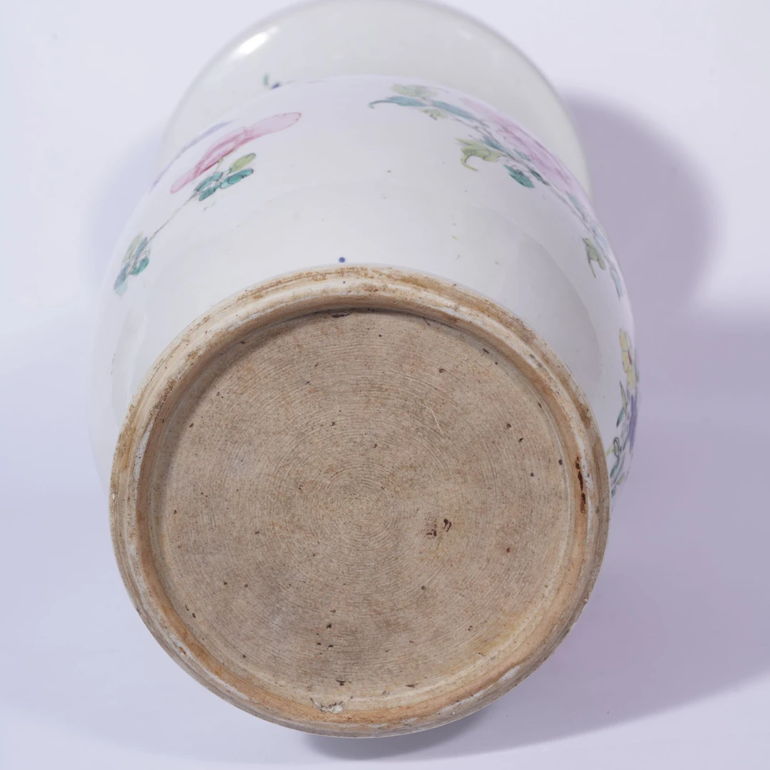 LOT921 清雍正 粉彩锦鸡牡丹纹盘口尊/永乐瓷器