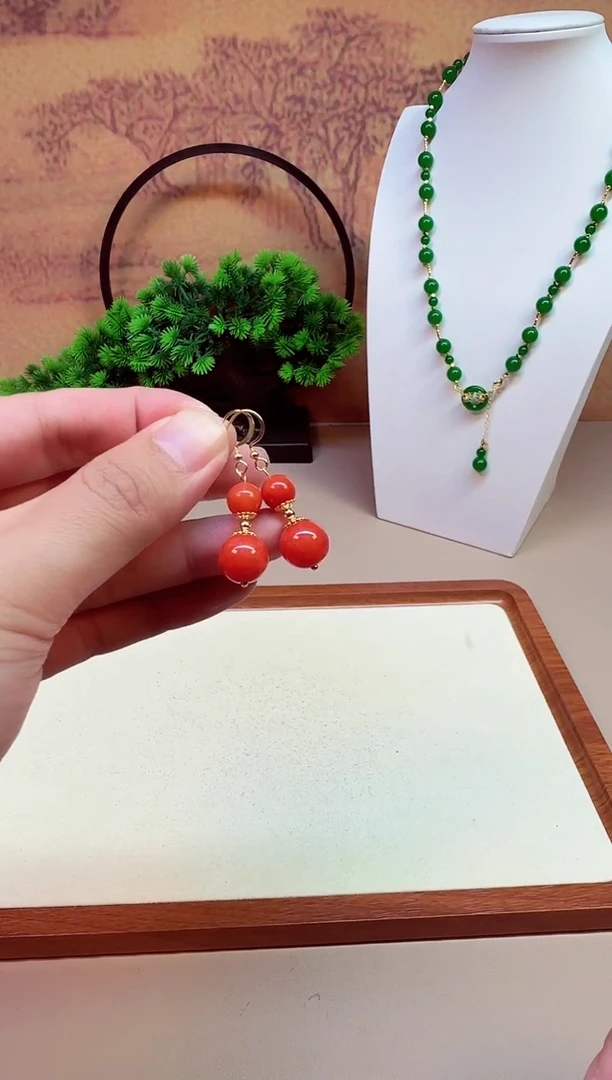 14K金镶嵌南红玛瑙耳饰E154