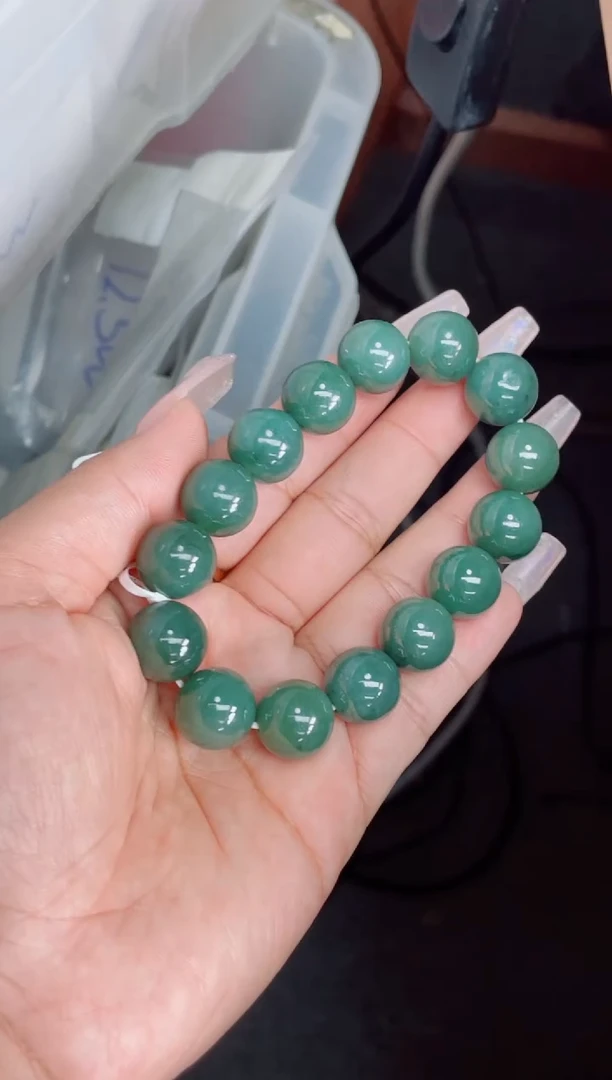 未镶嵌定制翡翠珠串