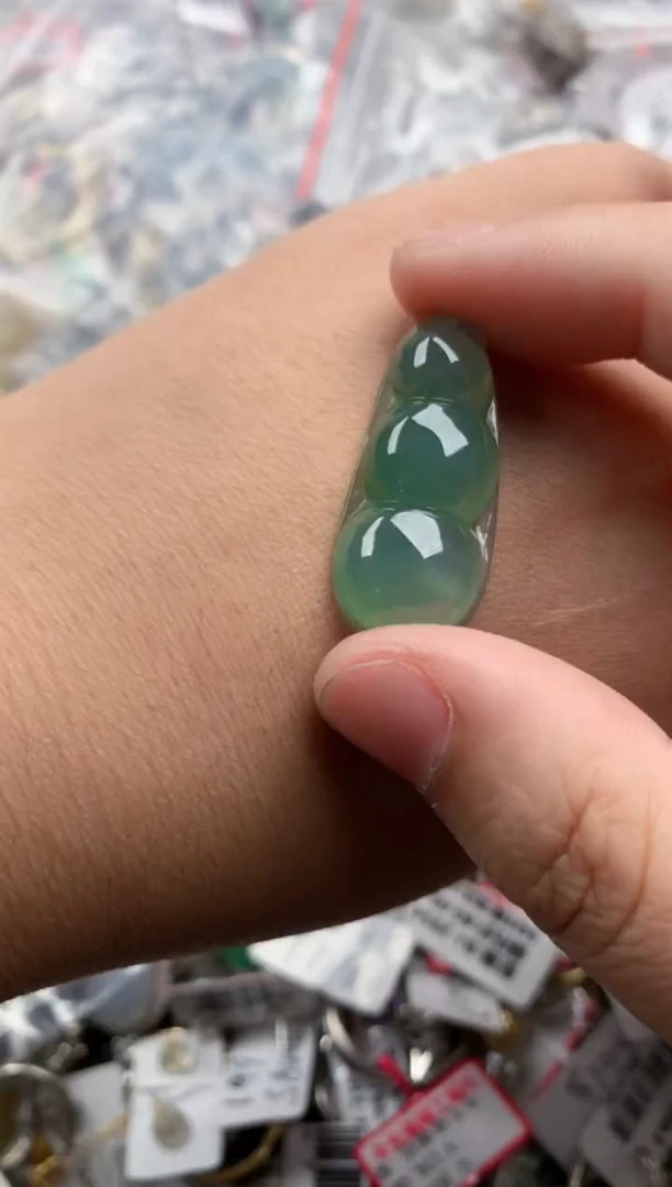 未镶嵌戒指翡翠888    10