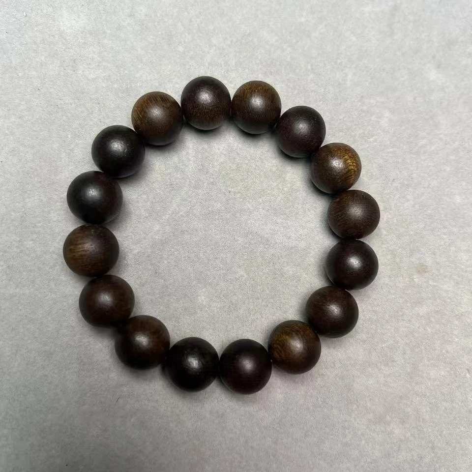 C68越南沉水1.5mm手串