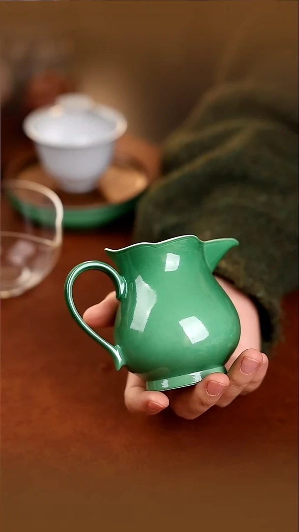 忘言 ~苔绿釉公杯