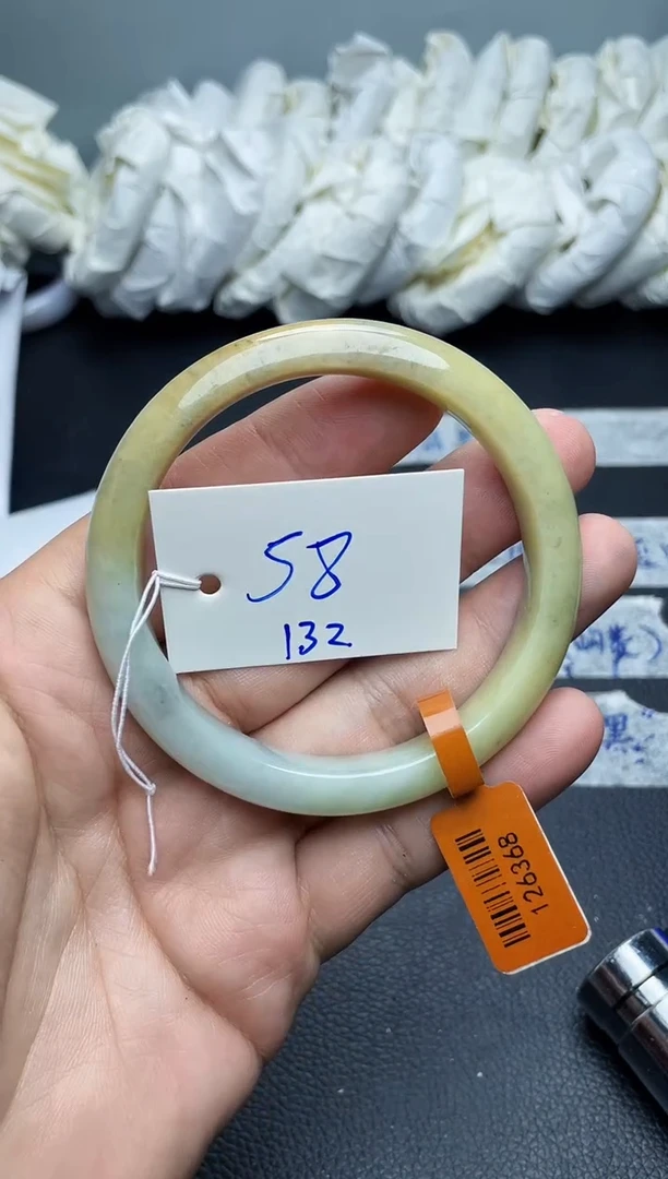 定制翡翠手镯未镶嵌132