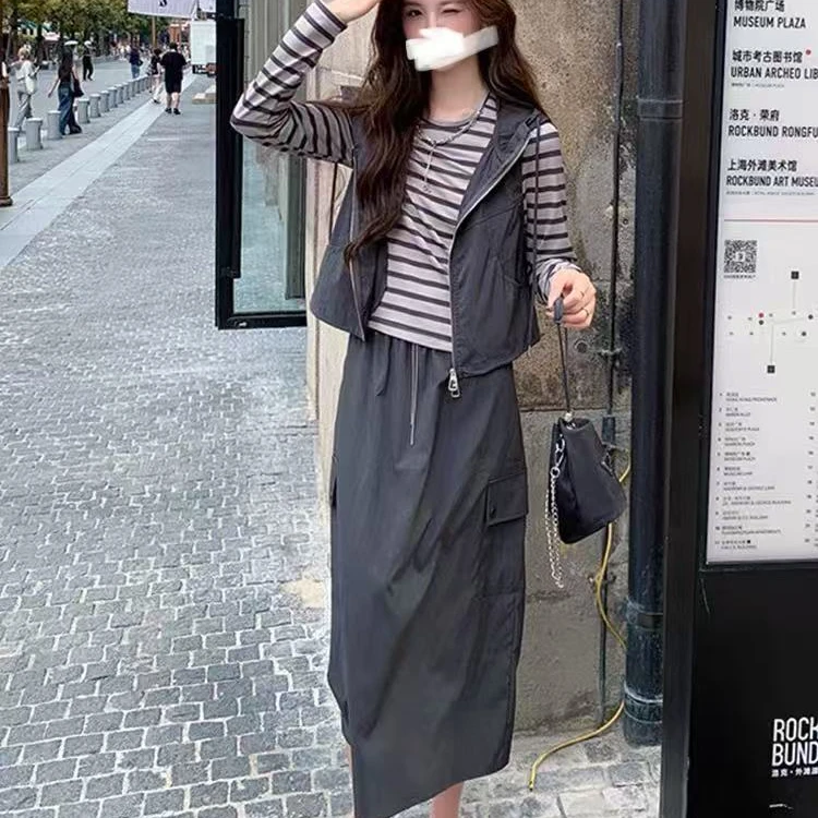 那简家 6808春季新款条纹马甲半身裙三件套