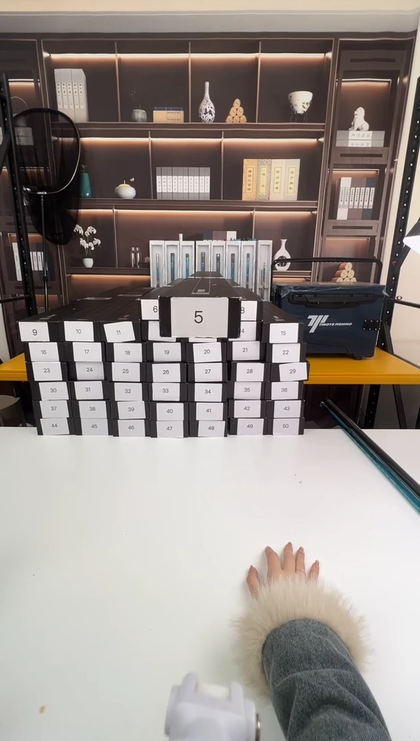 碳素1.8m以下5号鱼竿钓箱随机出