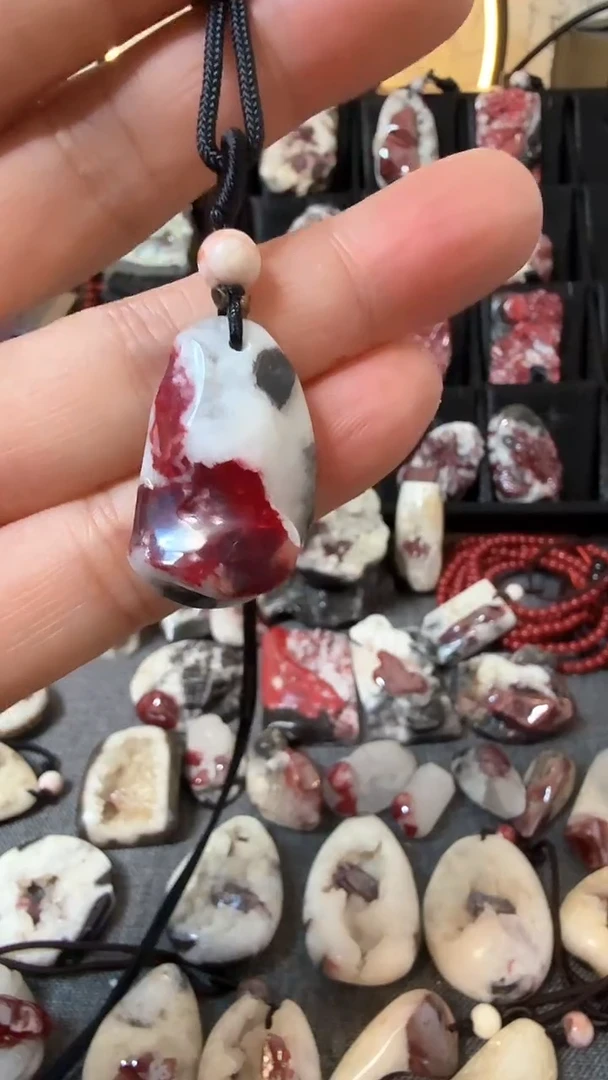 【闪购商品】天然辰砂大晶砂随行吊坠1