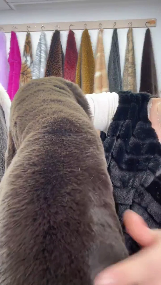 狐狸毛D304尺寸1.8*0.6