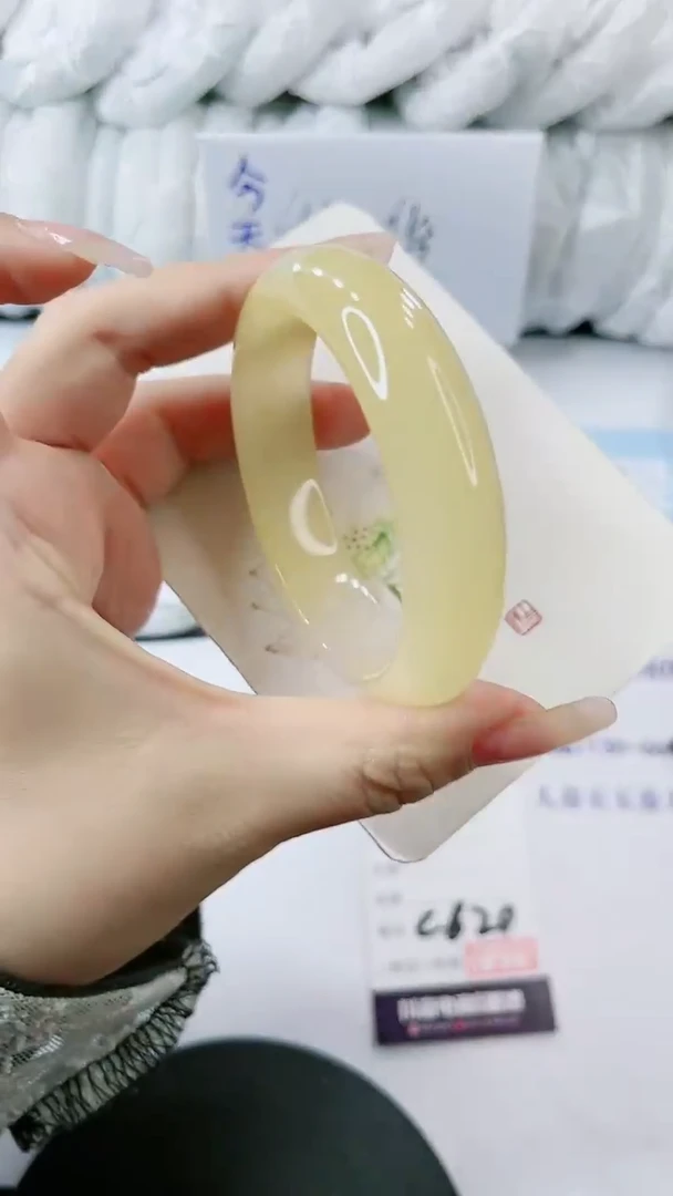 【闪购商品】石英质玉手镯未镶嵌多样性发货C620
