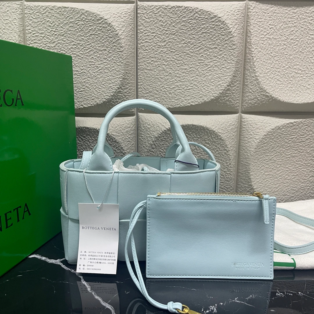 95新  小野专属/95新/葆蝶家/单肩包/DC0037