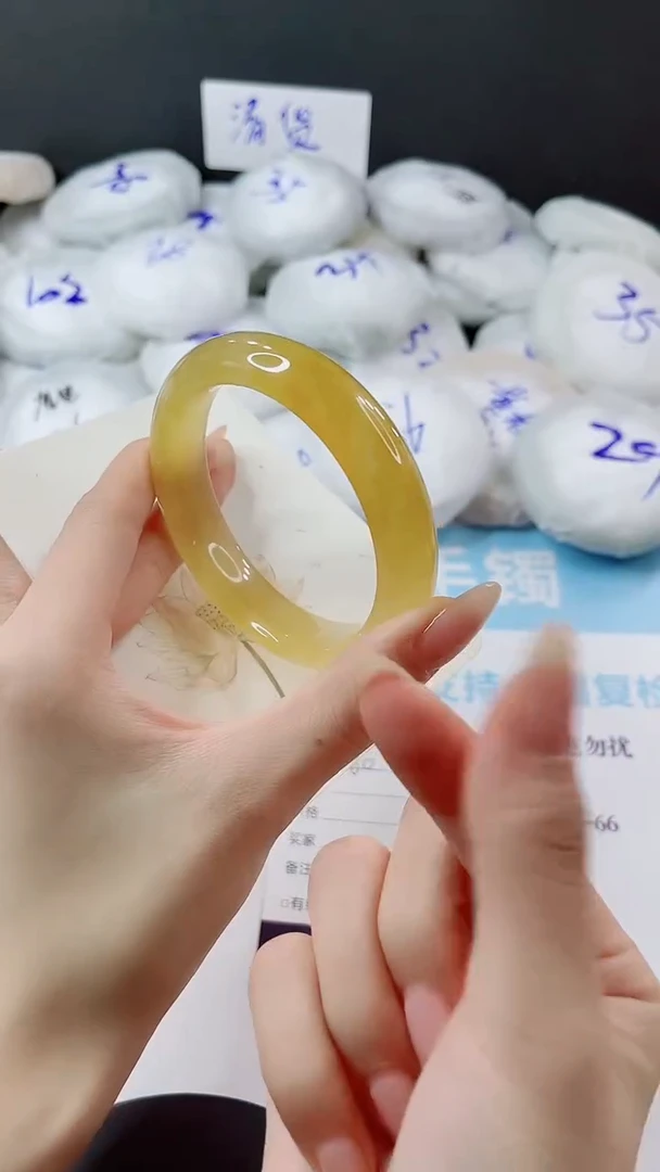 未镶嵌手镯石英质玉多样性发货V300