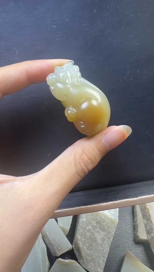和田玉未镶嵌吊坠(不含链)39