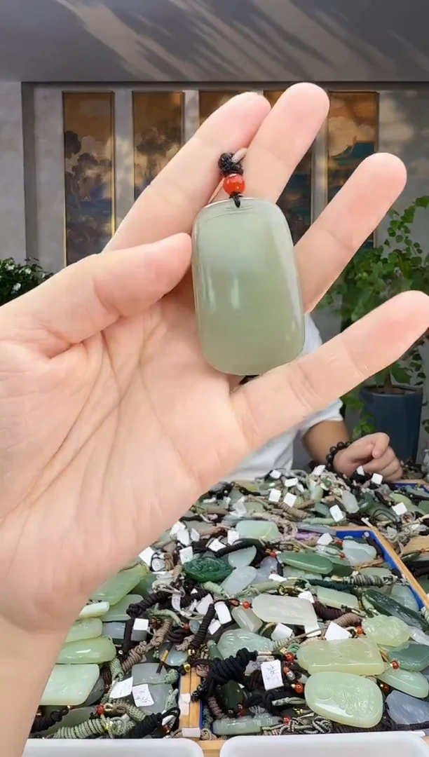 未镶嵌和田玉挂件拍一发一