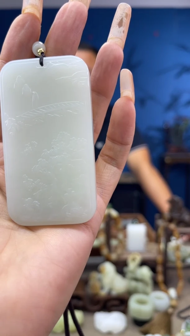 和田玉未镶嵌颈饰1